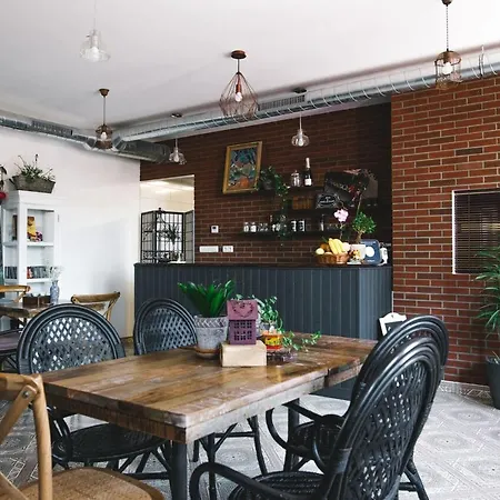 Chopsticks ゲストハウス 3*